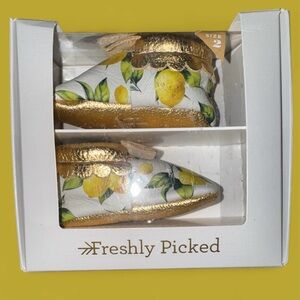 Freshly Picked Lemonade Bow Moccasins new in box size 2